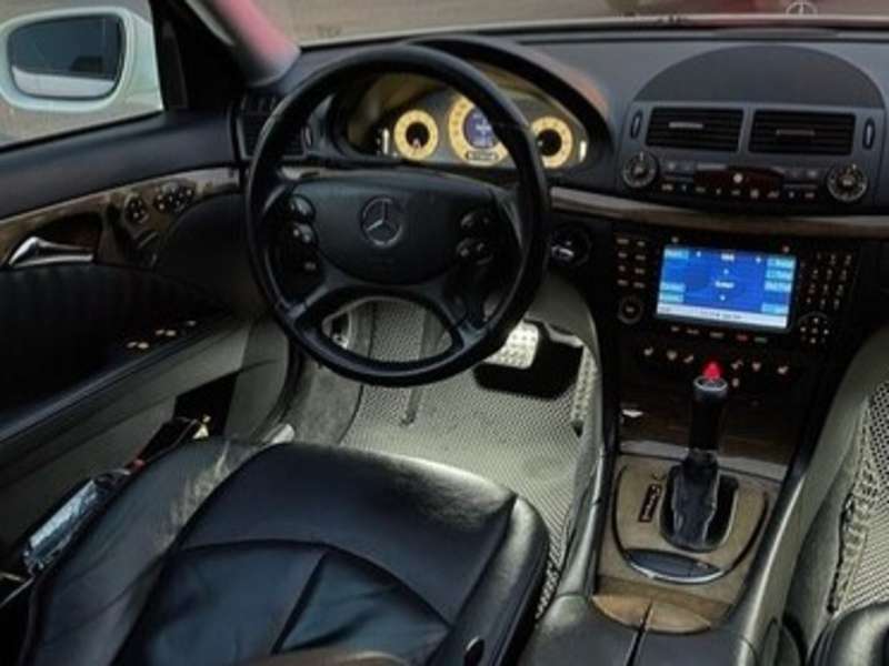 Mercedes E 350, 2006 il, 3.5 L, 171 000 km