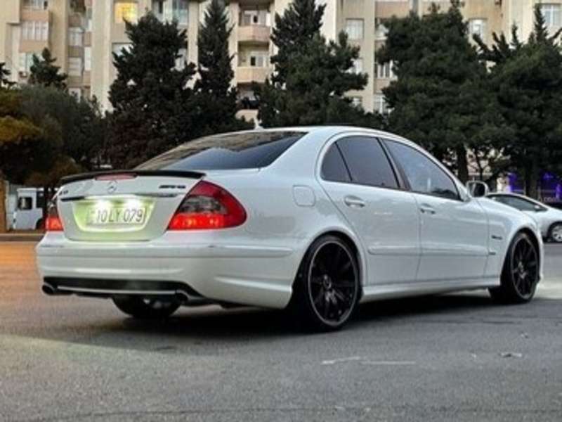 Mercedes E 350, 2006 il, 3.5 L, 171 000 km