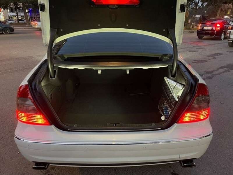 Mercedes E 350, 2006 il, 3.5 L, 171 000 km