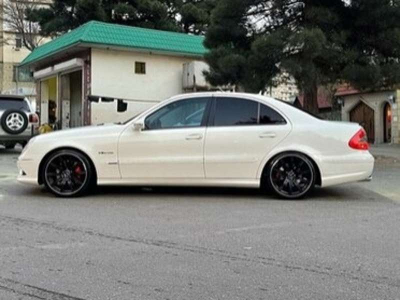 Mercedes E 350, 2006 il, 3.5 L, 171 000 km