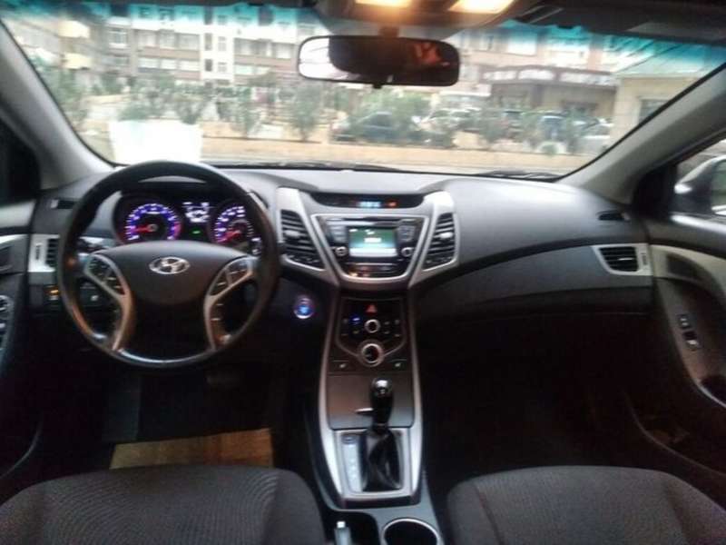 Hyundai Elantra, 2016 il, 1.8 L, 149 669 km