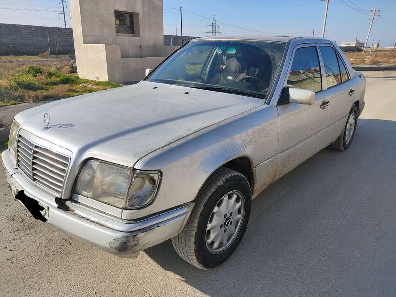 Mercedes E 200, 1993 il, 2.0 L, 58 000 km