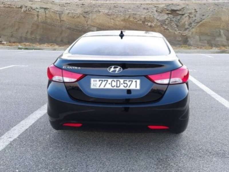 Hyundai Elantra, 2012 il, 1.8 L, 175 000 km