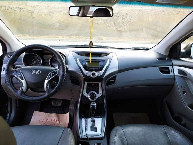 Hyundai Elantra, 2012 il, 1.8 L, 175 000 km