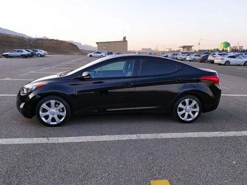 Hyundai Elantra, 2012 il, 1.8 L, 175 000 km
