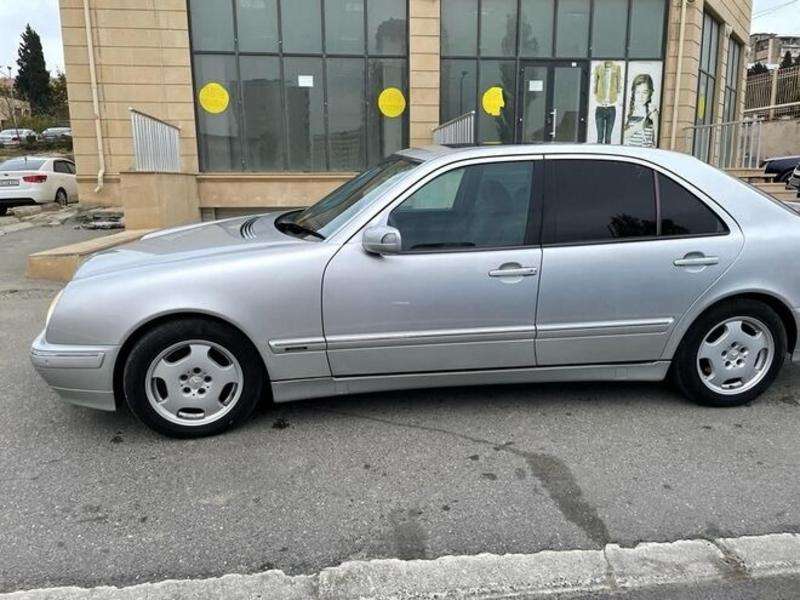 Mercedes E 280, 2000 il, 2.8 L, 298 000 km