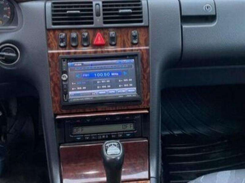 Mercedes E 280, 2000 il, 2.8 L, 298 000 km