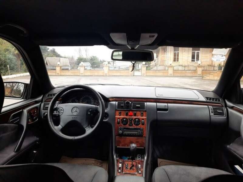 Mercedes E 280, 2000 il, 2.8 L, 271 000 km
