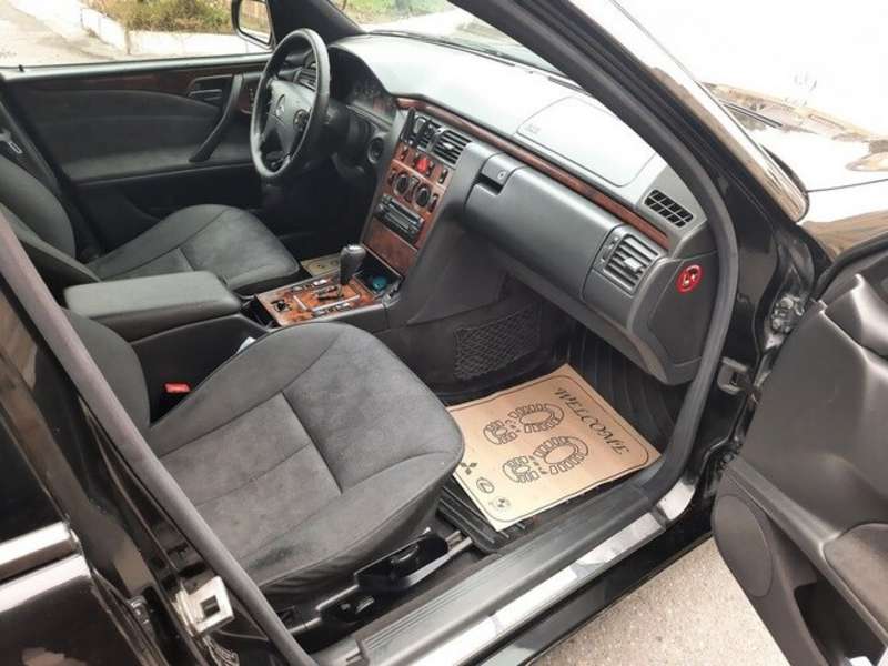 Mercedes E 280, 2000 il, 2.8 L, 271 000 km