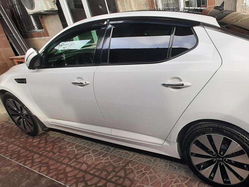 Kia Optima, 2011 il, 2.0 L, 176 950 km