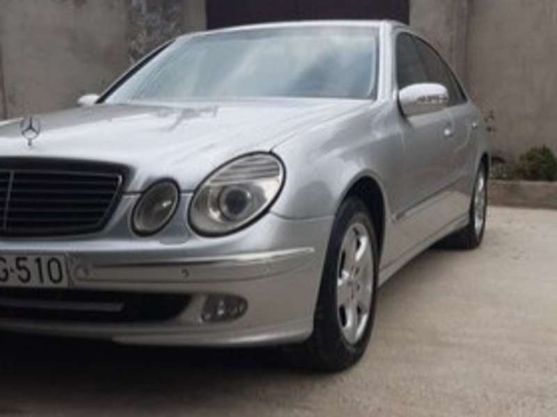 Mercedes E 320, 2002 il, 3.2 L, 432 000 km
