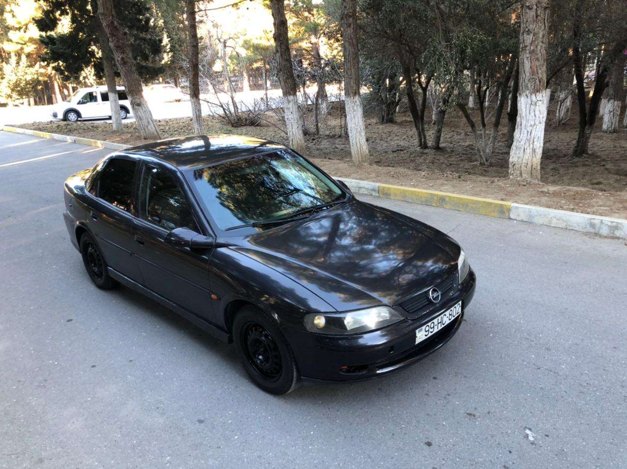 Opel Vectra, 2000 il, 1.6 L, 225 000 km