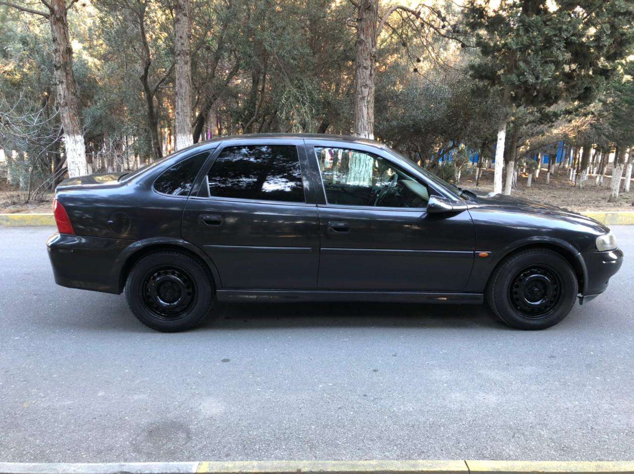 Opel Vectra, 2000 il, 1.6 L, 225 000 km