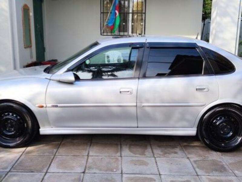 Opel Vectra, 1996 il, 2.0 L, 424 000 km