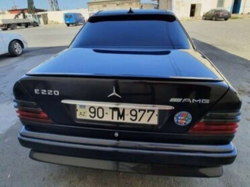 Mercedes E 220, 1994 il, 2.2 L, 395 619 km