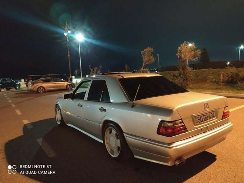 Mercedes E 220, 1994 il, 2.2 L, 300 000 km