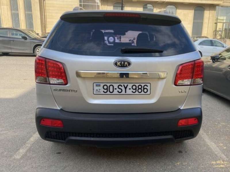 Kia Sorento, 2011 il, 2.0 L, 173 000 km