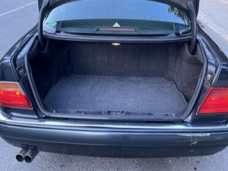 Mercedes E 240, 1998 il, 2.4 L, 300 000 km