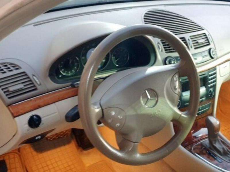 Mercedes E 320, 2003 il, 3.2 L, 239 000 km