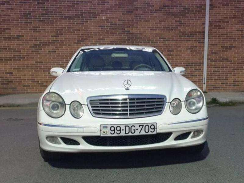 Mercedes E 320, 2003 il, 3.2 L, 239 000 km