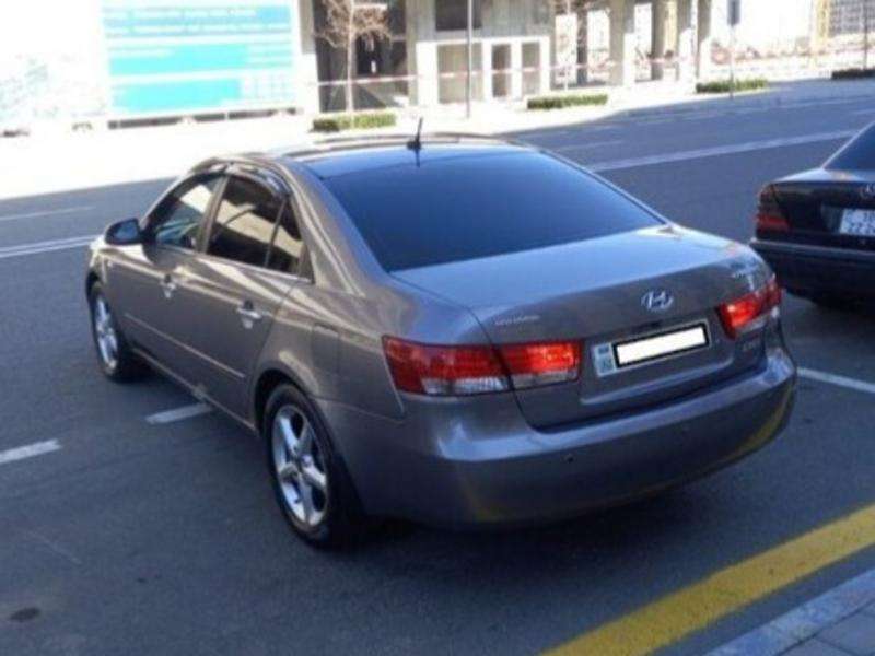 Hyundai Sonata, 2007 il, 2.0 L, 230 000 km