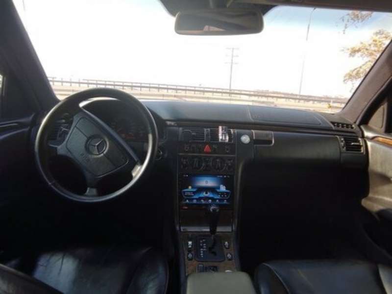 Mercedes E 280, 1998 il, 2.8 L, 320 000 km
