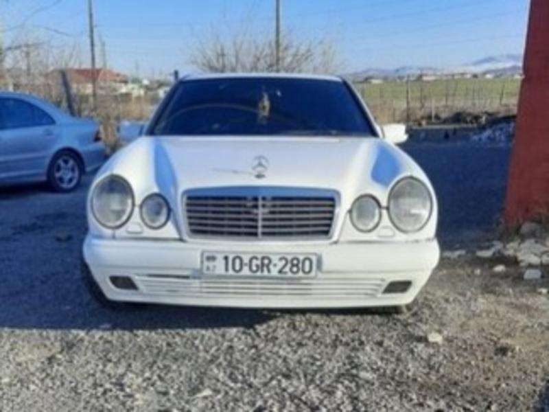 Mercedes E 280, 1996 il, 2.8 L, 120 000 km