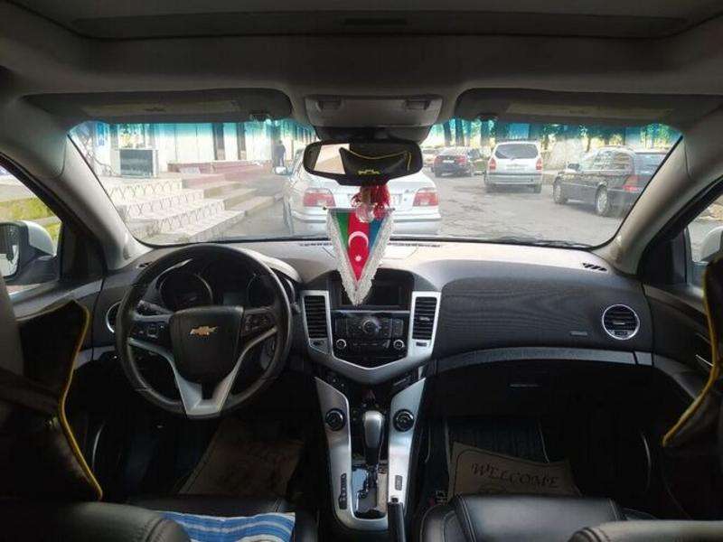Chevrolet Cruze, 2011 il, 1.4 L, 180 000 km