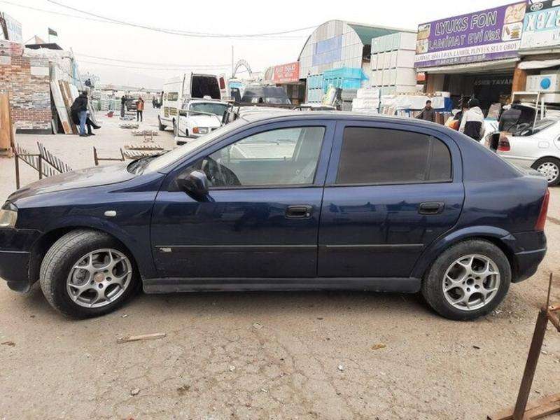 Opel Astra, 1998 il, 2.0 L, 290 000 km