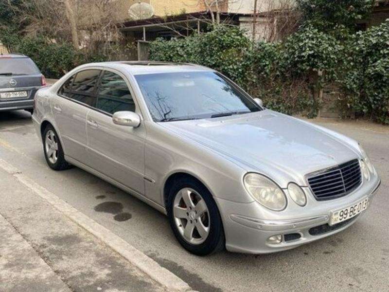 Mercedes E 270, 2003 il, 2.7 L, 403 000 km