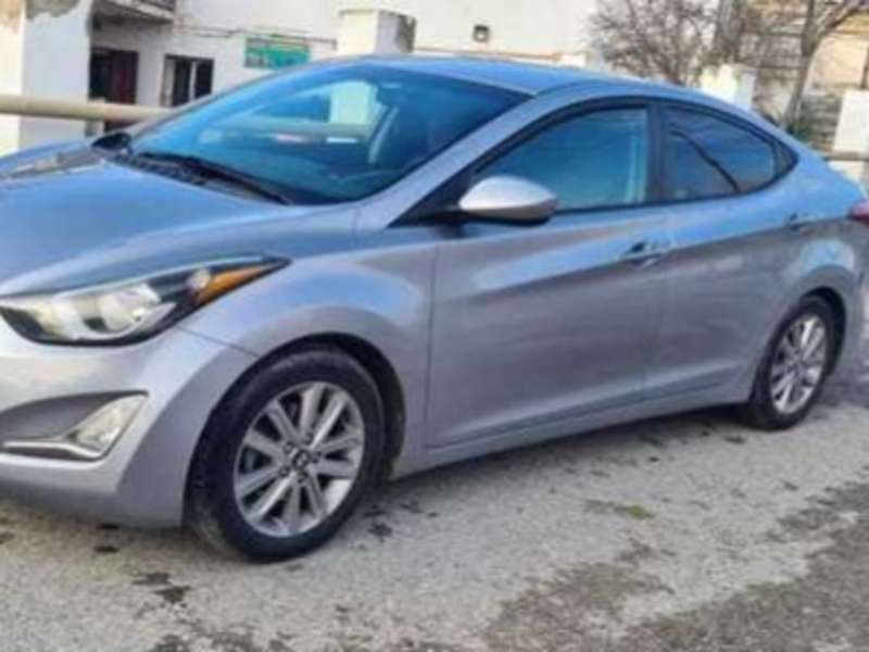 Hyundai Elantra, 2015 il, 1.8 L, 104 000 km