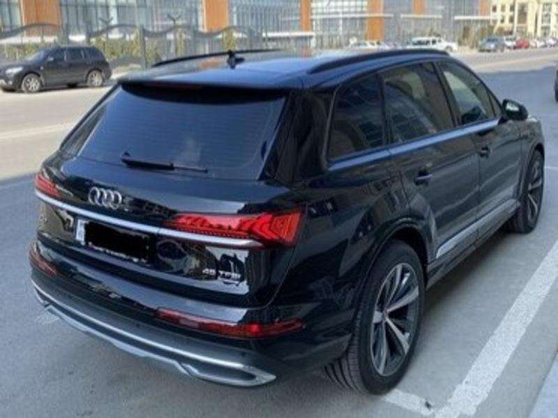 Audi Q7, 2020 il, 2.0 L, 5 000 km