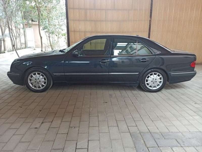Mercedes E 280, 2001 il, 2.8 L, 290 932 km