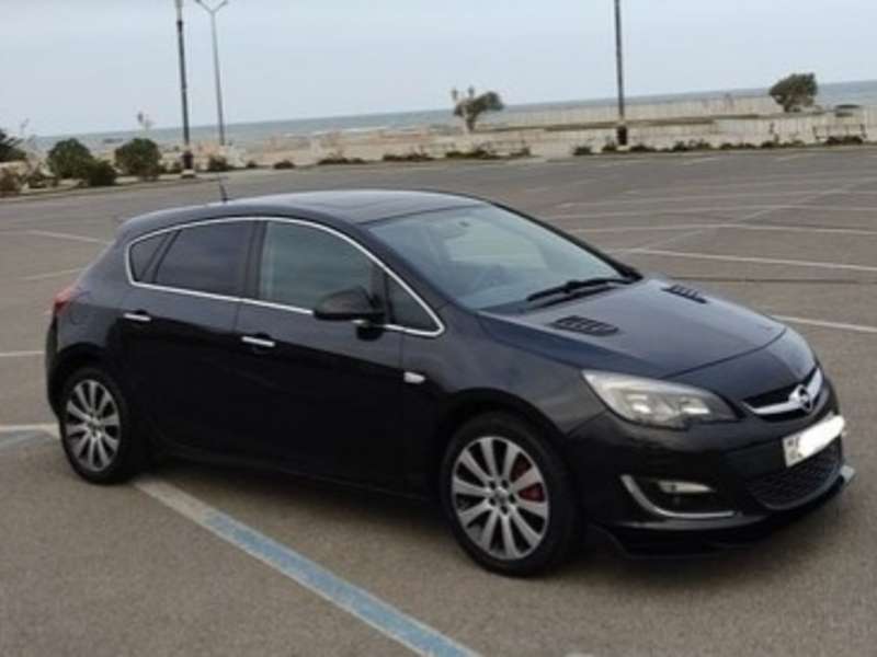Opel Astra, 2012 il, 1.4 L, 130 000 km
