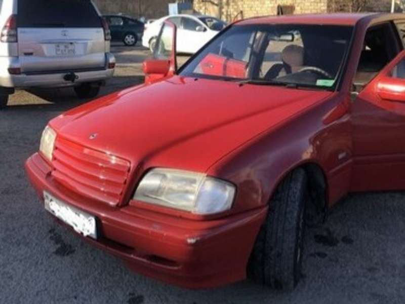 Mercedes C 200, 1995 il, 2.0 L, 279 300 km