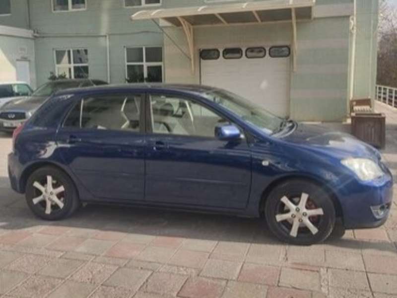 Toyota Prius, 2005 il, 1.4 L, 205 000 km