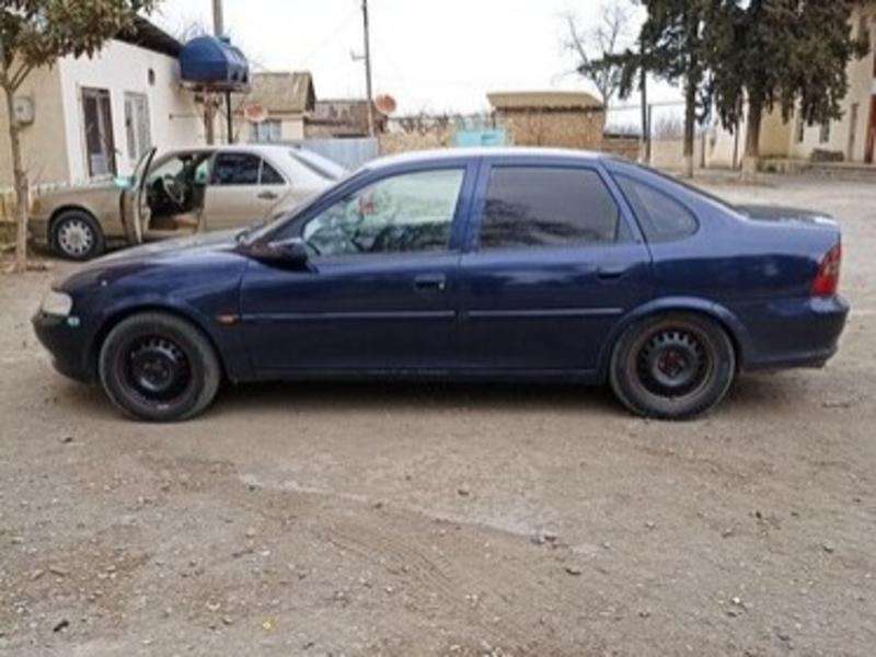 Opel Vectra, 1996 il, 1.8 L, 255 887 km