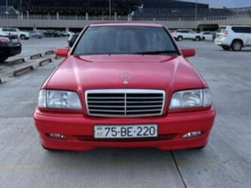 Mercedes C 220, 1994 il, 2.2 L, 300 000 km