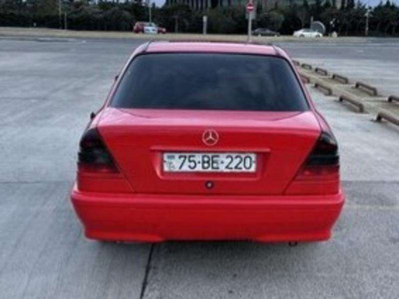 Mercedes C 220, 1994 il, 2.2 L, 300 000 km