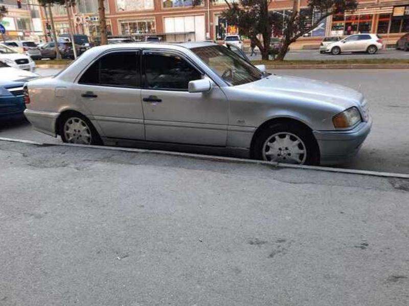 Mercedes C 220, 1998 il, 2.2 L, 500 000 km