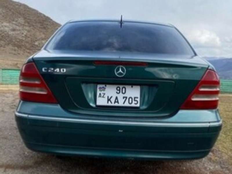 Mercedes C 240, 2000 il, 2.6 L, 270 000 km