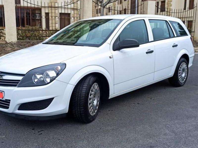 Opel Astra, 2009 il, 1.4 L, 128 000 km