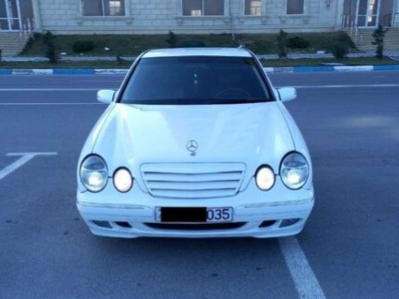 Mercedes E 200, 1999 il, 2.0 L, 298 000 km