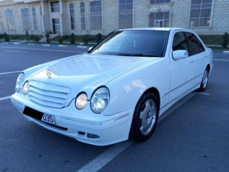 Mercedes E 200, 1999 il, 2.0 L, 298 000 km
