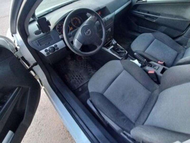 Opel Astra, 2005 il, 1.3 L, 330 142 km