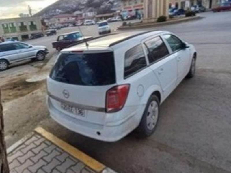 Opel Astra, 2005 il, 1.3 L, 330 142 km