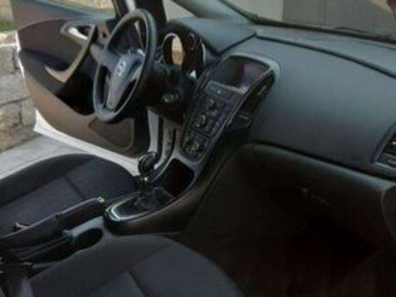 Opel Astra, 2010 il, 1.3 L, 199 000 km