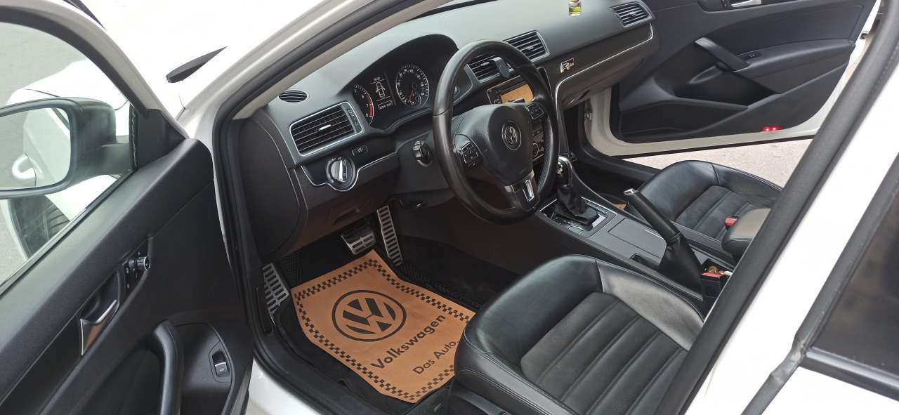 Volkswagen Passat, 2011 il, 2.5 L, 223 000 km