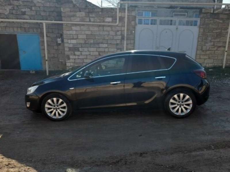 Opel Astra, 2011 il, 1.3 L, 265 000 km