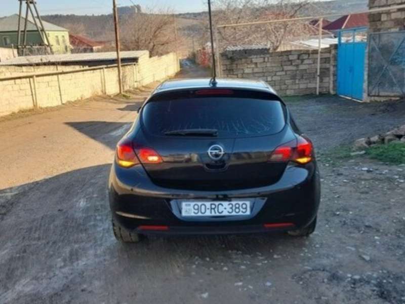 Opel Astra, 2011 il, 1.3 L, 265 000 km